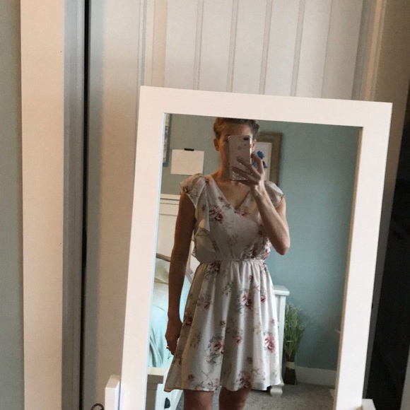 Floral Blush dress Size Small - Picture 5 of 7